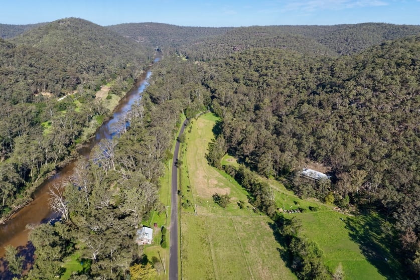 Click to view all images 275 Upper Colo Road Colo NSW 2756 - Image 2