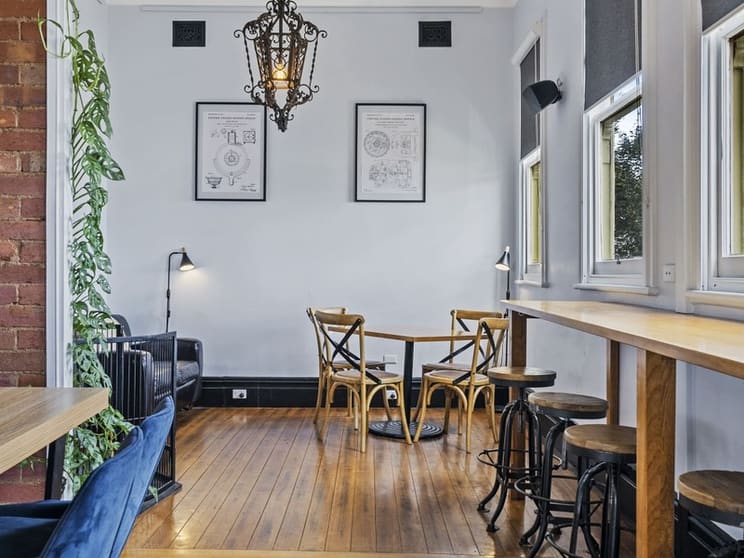 Click to view all images Restaurant business for sale in Swansea - Image 3