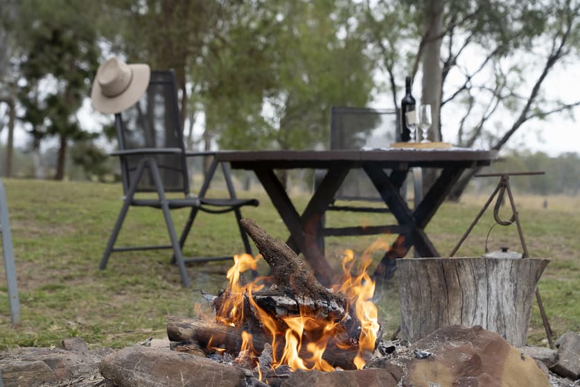 Click to view all images 198 Mount Flinders Road Peak Crossing QLD 4306 - Image 3