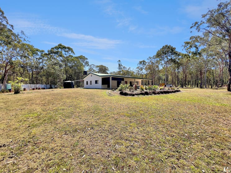 Click to view all images 136 Millstream Parade Millstream QLD 4888 - Image 3