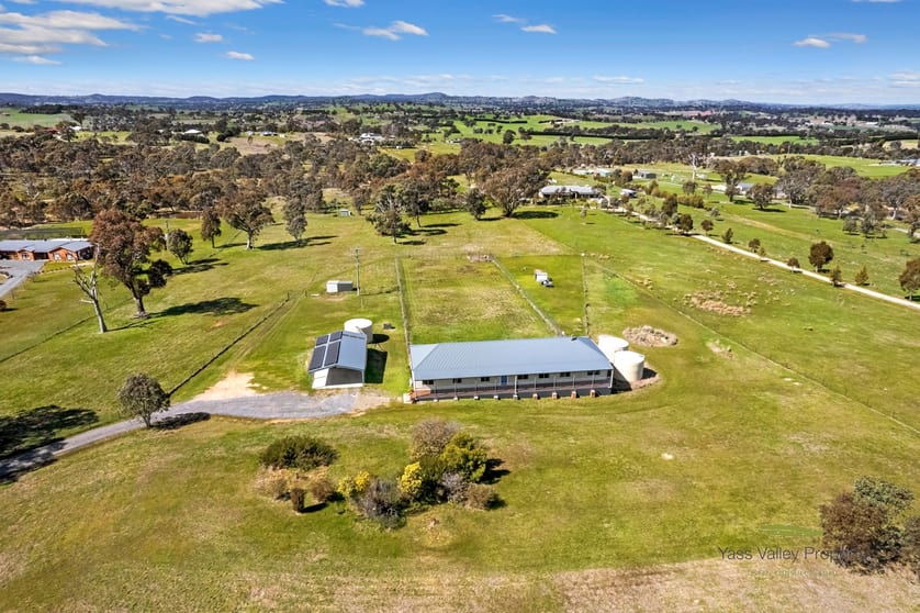 Click to view all images 442 Wargeila Road Yass NSW 2582 - Image 1