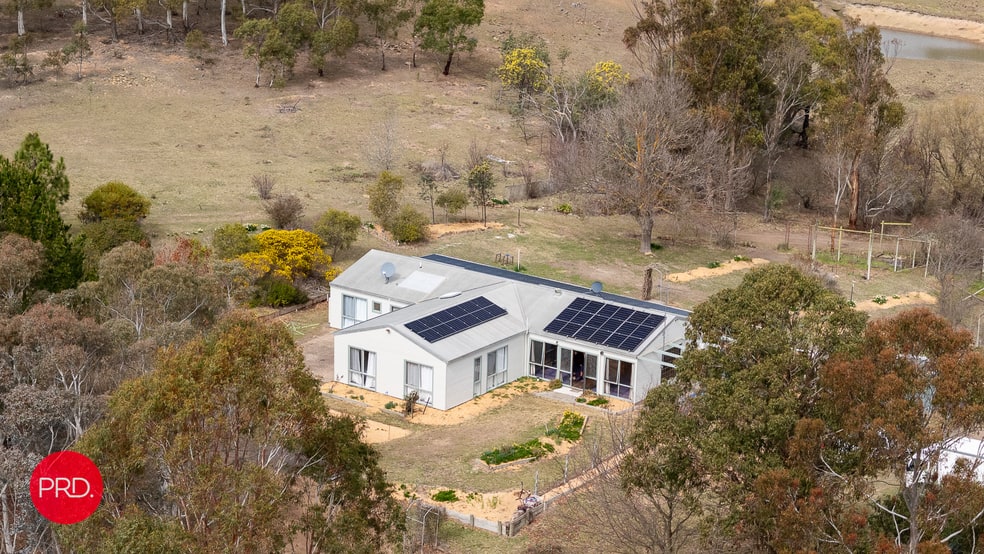 Click to view all images 135 The Mountain Road Bungendore NSW 2621 - Image 1