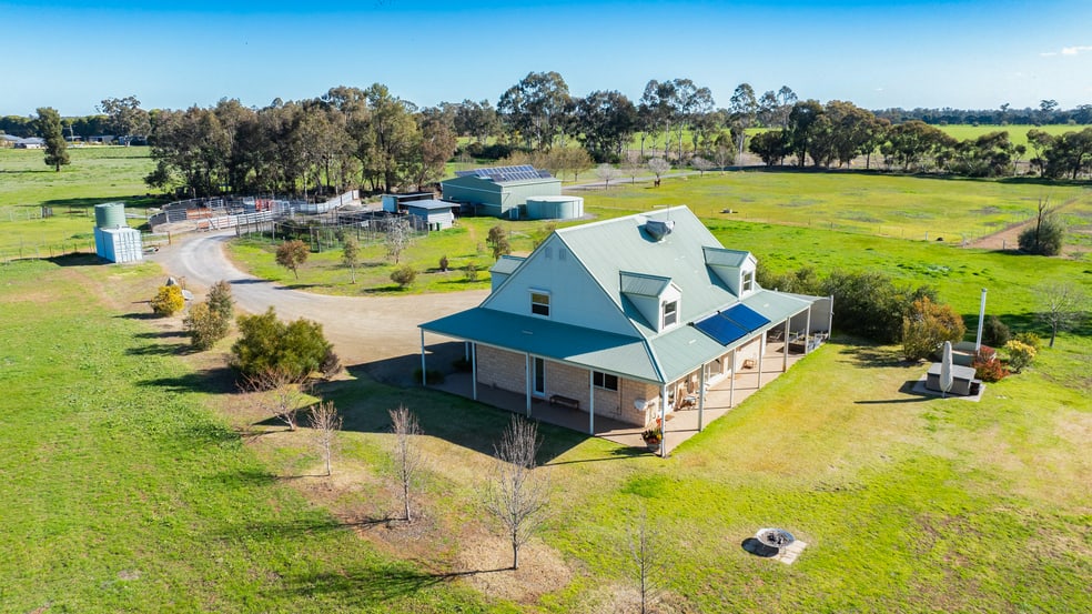 Click to view all images 290 Savernake Road Mulwala NSW 2647 - Image 2