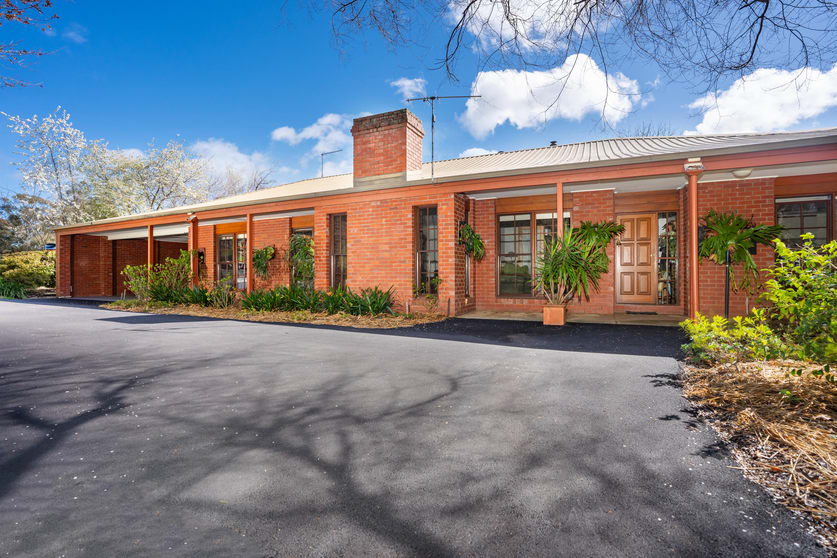Click to view all images 656 Huon Creek Road Huon Creek VIC 3691 - Image 1