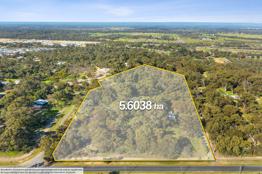 Click to view all images 205 Wandoo Drive Baldivis WA 6171 - Image 2