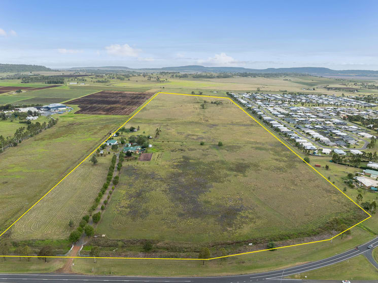 Click to view all images 381 Cambooya Connection Road Cambooya QLD 4358 - Image 2