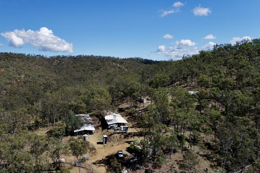 Click to view all images 8558 Dawson Highway Dumgree QLD 4715 - Image 2