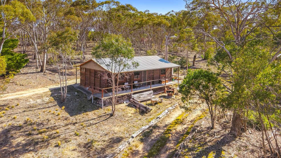 Click to view all images 25 Clifton View Road Anakie VIC 3213 - Image 1