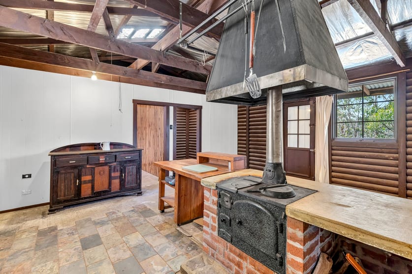 Click to view all images 25 Clifton View Road Anakie VIC 3213 - Image 2