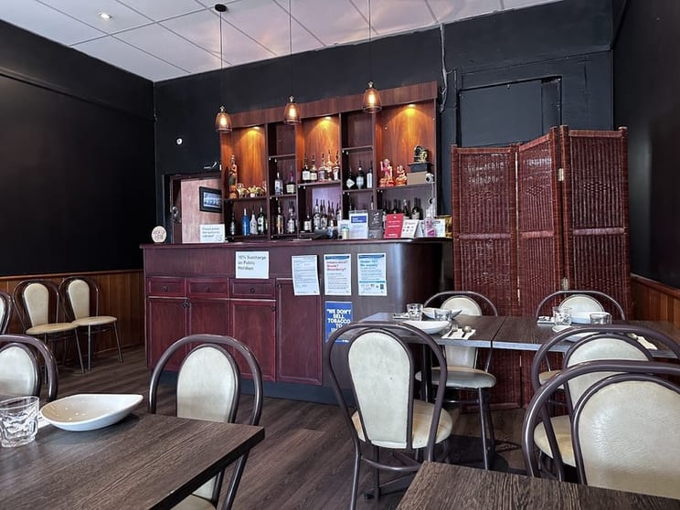 Click to view all images Food, Beverage & Hospitality business for sale in Kew - Image 1