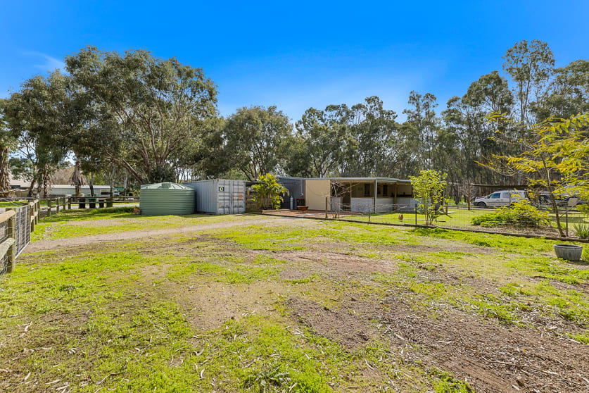 Click to view all images 146 Young Road Baldivis WA 6171 - Image 3