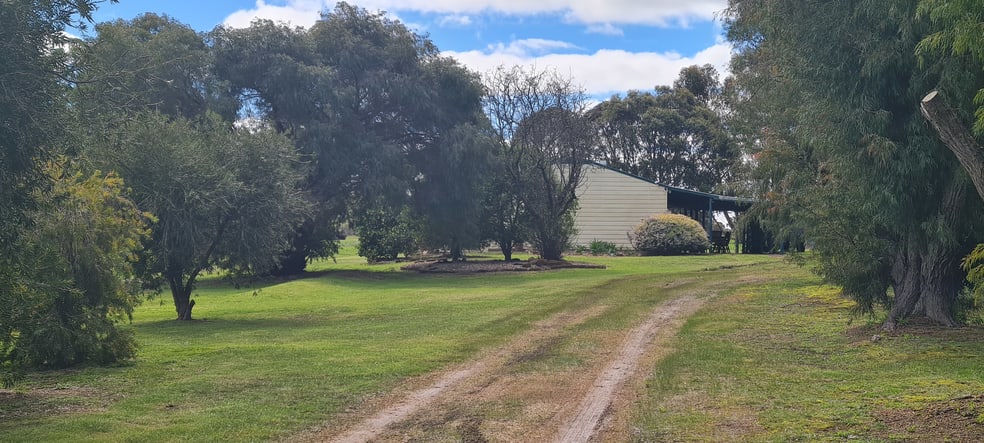 Click to view all images 147 Smuts Road Kendenup WA 6323 - Image 2