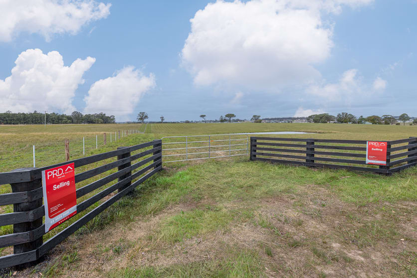 Click to view all images Anambah NSW 2320 - Image 3