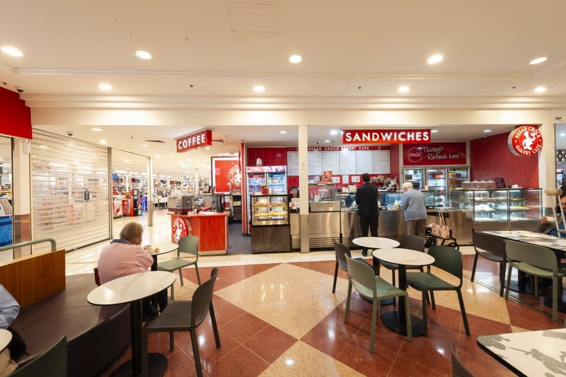 Click to view all images Shop 8/135-143 Baylis Street Wagga Wagga NSW 2650 - Image 3