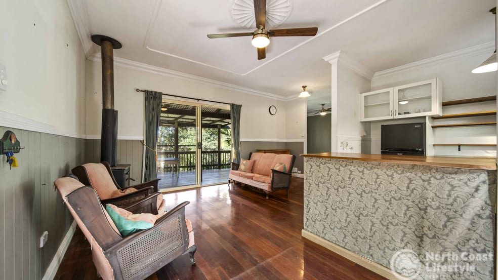 Click to view all images 59 Binalong Court Upper Burringbar NSW 2483 - Image 2