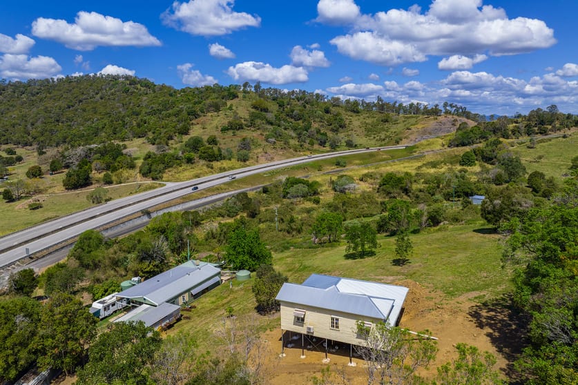 Click to view all images 65 Shadbolt Road Kanigan QLD 4570 - Image 3