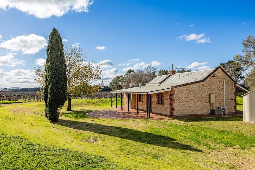 Click to view all images 809 Meechi Road Langhorne Creek SA 5255 - Image 1