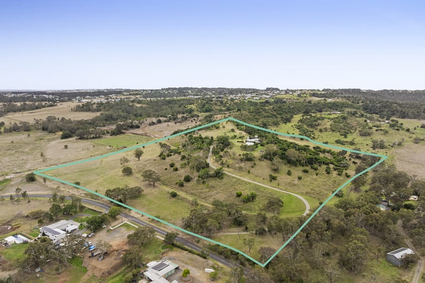 Click to view all images 348 Old Goombungee Road Birnam QLD 4352 - Image 3