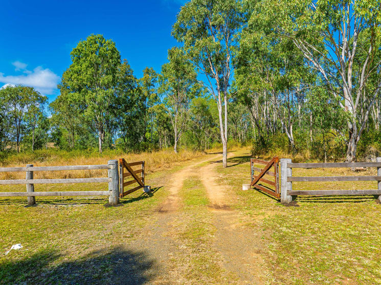 Click to view all images 20 Pike Road Woolooga QLD 4570 - Image 3