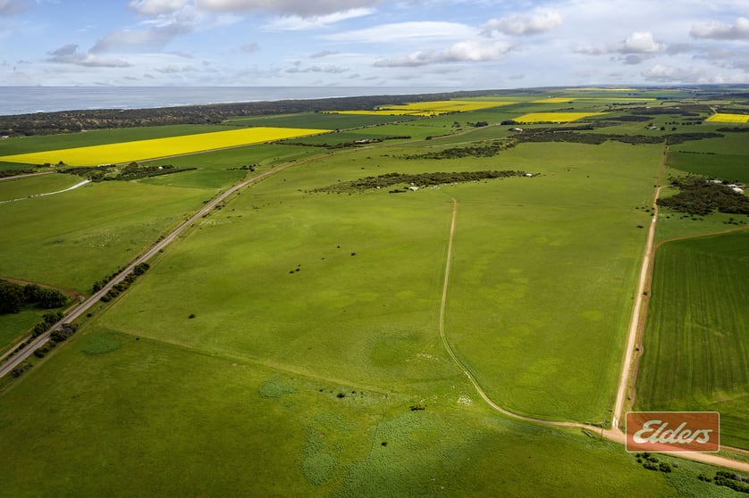 Click to view all images Lot 12 Hollingsworth Place South Greenough WA 6528 - Image 2