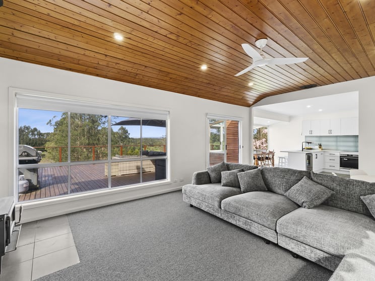 Click to view all images 585 Colac Lavers Hill Road Barongarook VIC 3249 - Image 3