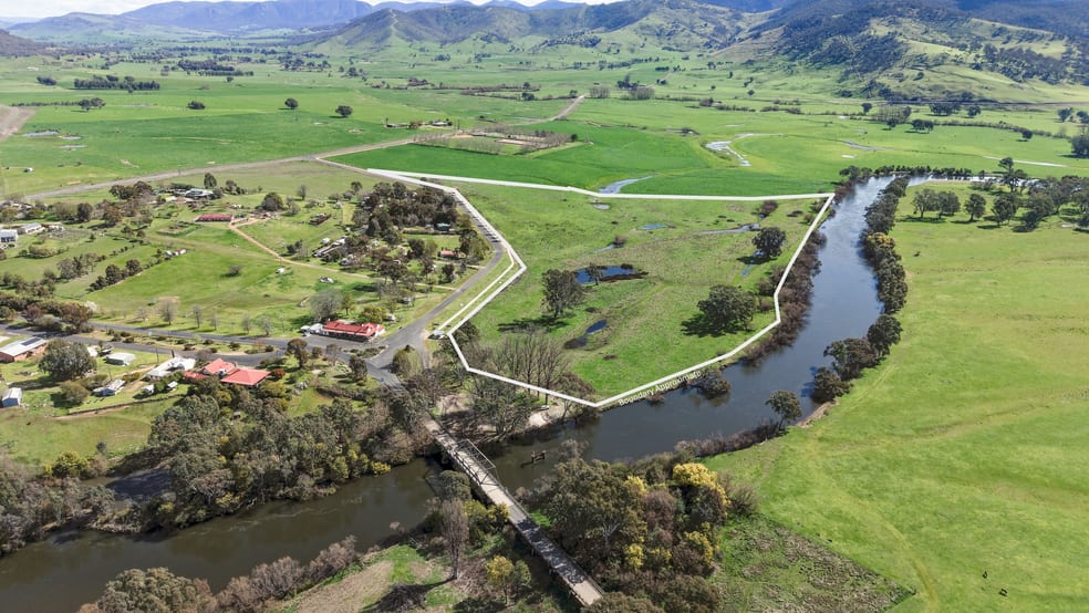 Click to view all images - Back Tintaldra Road Tintaldra VIC 3708 - Image 1