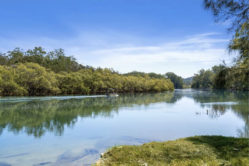 Click to view all images 73 Bashforths Lane Brunswick Heads NSW 2483 - Image 2