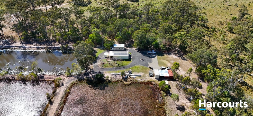 Click to view all images 304 RICHARDS ROAD Pacific Haven QLD 4659 - Image 3