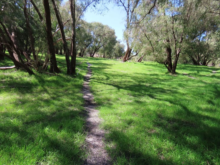 Click to view all images 39 Gibbs Road Uduc WA 6220 - Image 2
