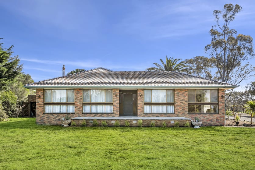 Click to view all images 35 Darlington Drive Anakie VIC 3213 - Image 1