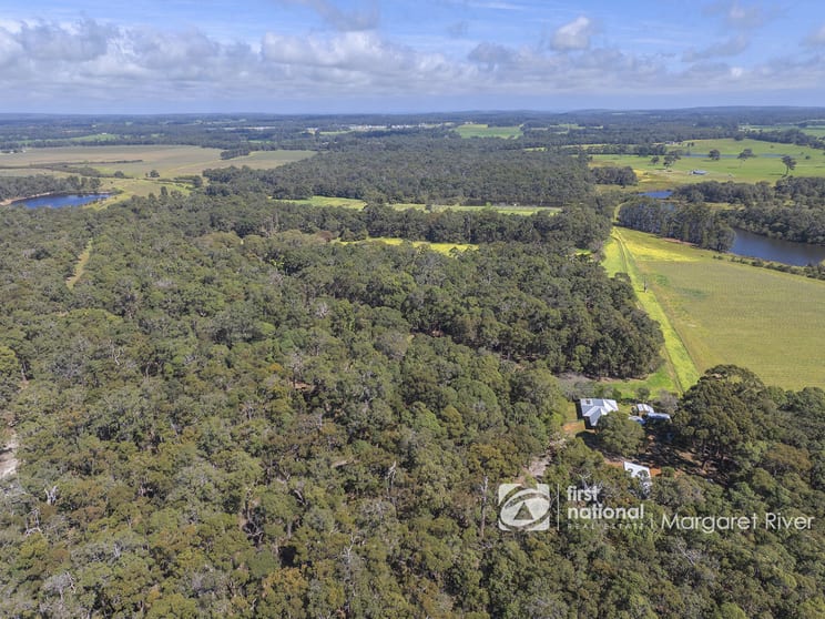 Click to view all images Witchcliffe WA 6286 - Image 3