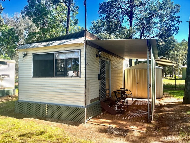 Click to view all images Accommodation & Tourism business for sale in Coleambally - Image 3