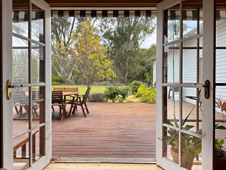 Click to view all images "Nulabor Homestead" Murrumbidgee River Road Hay NSW 2711 - Image 3
