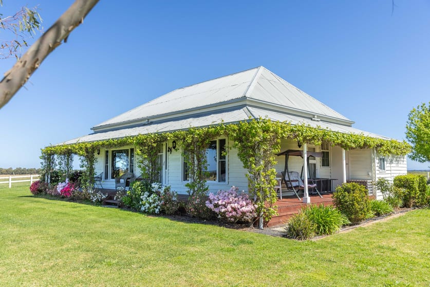 Click to view all images 216 Ellasville Road Nicholson VIC 3882 - Image 3