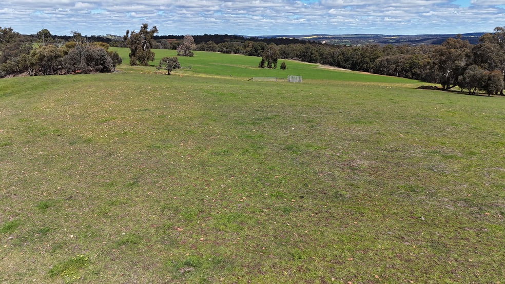 Click to view all images - Strathavon Toodyay WA 6566 - Image 2