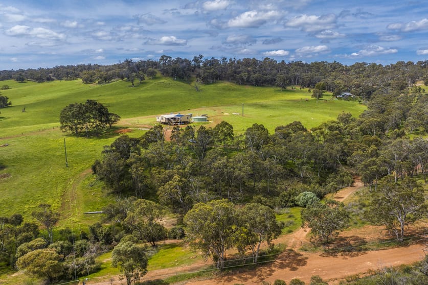 Click to view all images 245 Stephens Road Bindoon WA 6502 - Image 1