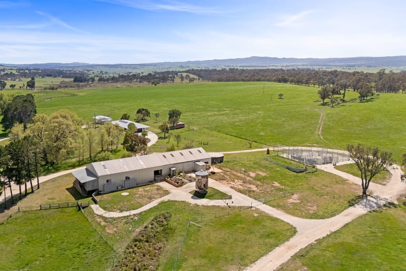 Click to view all images 528 Back Creek Road Gundaroo NSW 2620 - Image 2