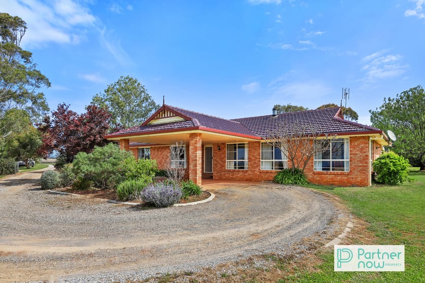 Click to view all images 1372 Duri Wallamore Road Duri NSW 2344 - Image 1