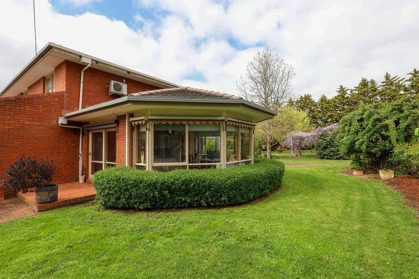 555 Mill Road Strathkellar VIC 3301 - Image 3