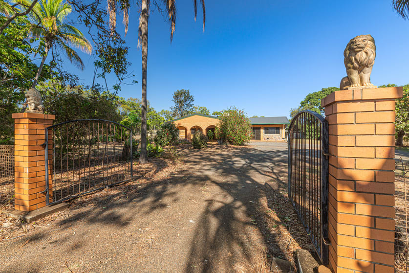 Click to view all images 578 Ray Road Mareeba QLD 4880 - Image 2