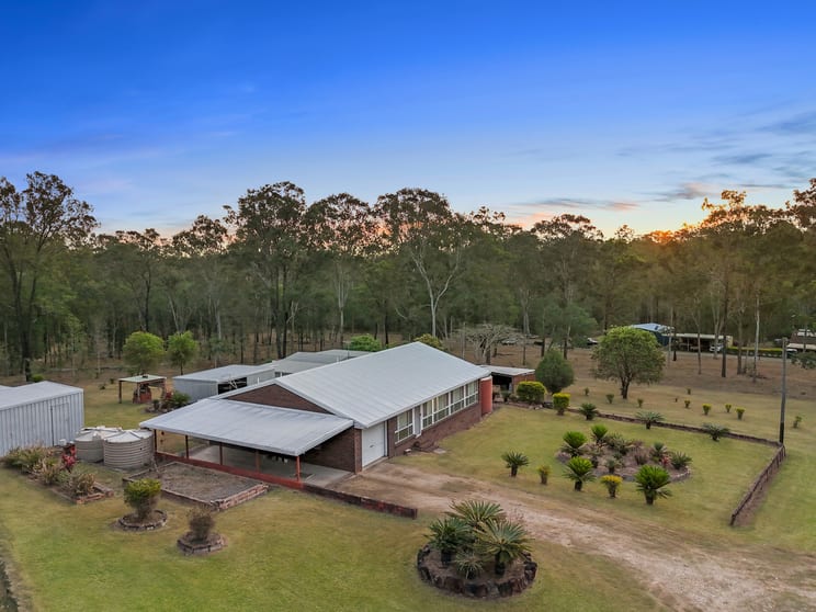 Click to view all images 97 Pioneer Road Walloon QLD 4306 - Image 3