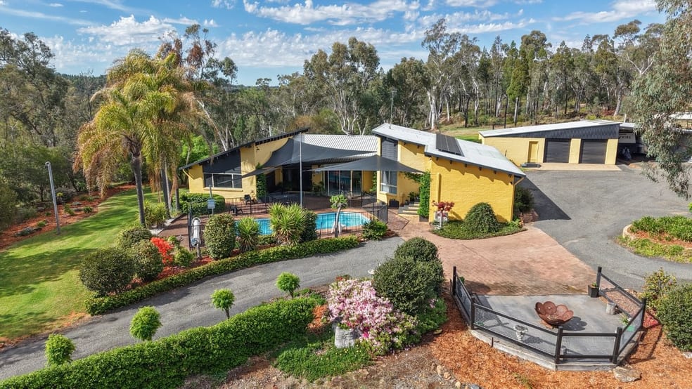Click to view all images 22 Hawkins Lane Coonabarabran NSW 2357 - Image 1