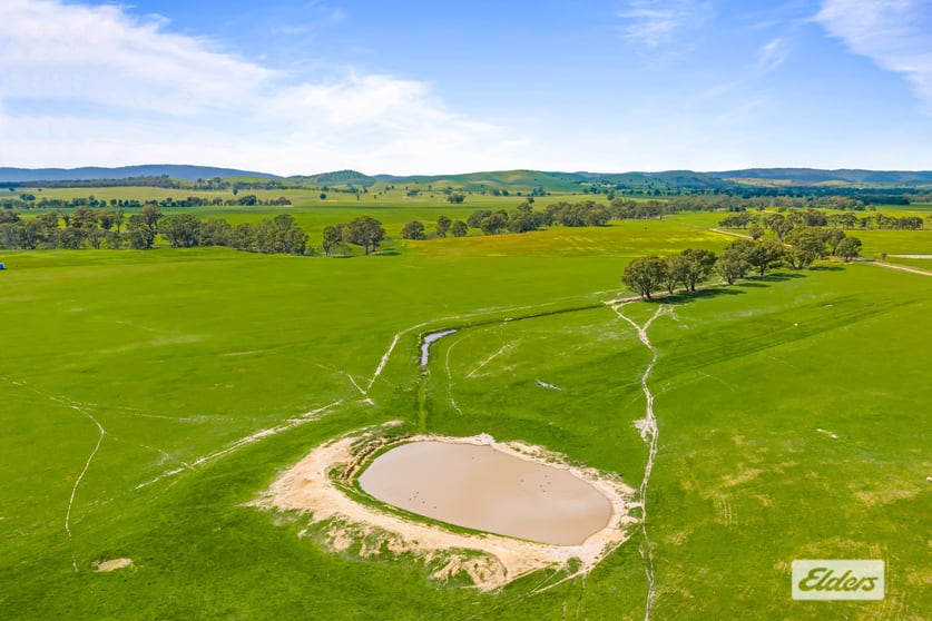 Click to view all images CA 18,92,9 Raeburn Road Paradise VIC 3477 - Image 2