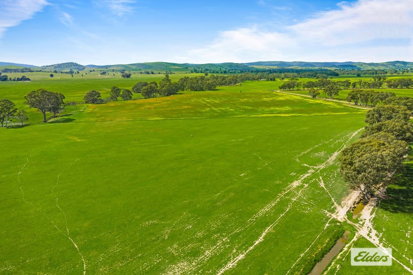Click to view all images CA 18,92,9 Raeburn Road Paradise VIC 3477 - Image 3