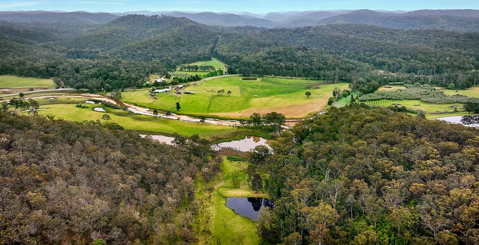 Click to view all images 3983 Great North Road Laguna NSW 2325 - Image 2