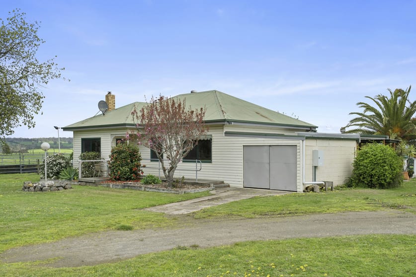 1030 Colac-Forrest Road Yeodene VIC 3249 - Image 3