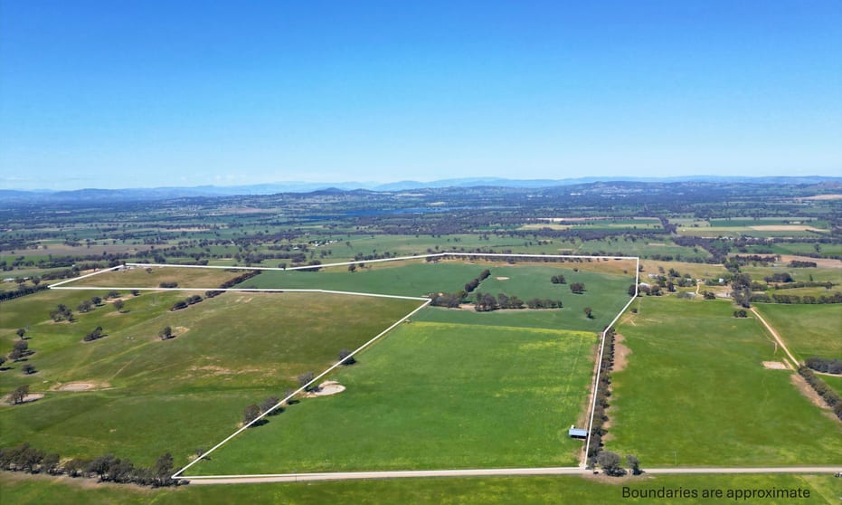 Click to view all images 798 Bethel Road Glenellen NSW 2642 - Image 1