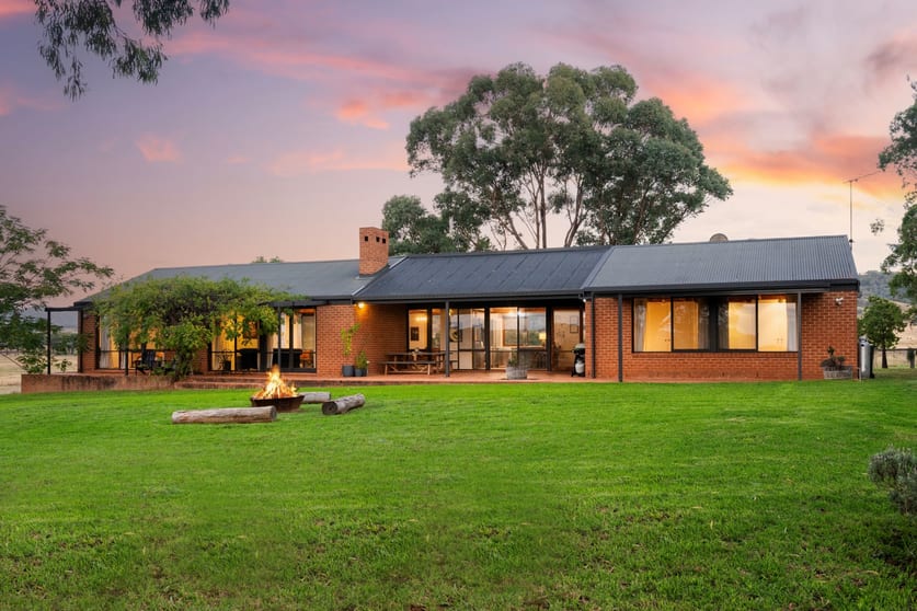 Click to view all images 74 McDonalds Road Mudgee NSW 2850 - Image 2