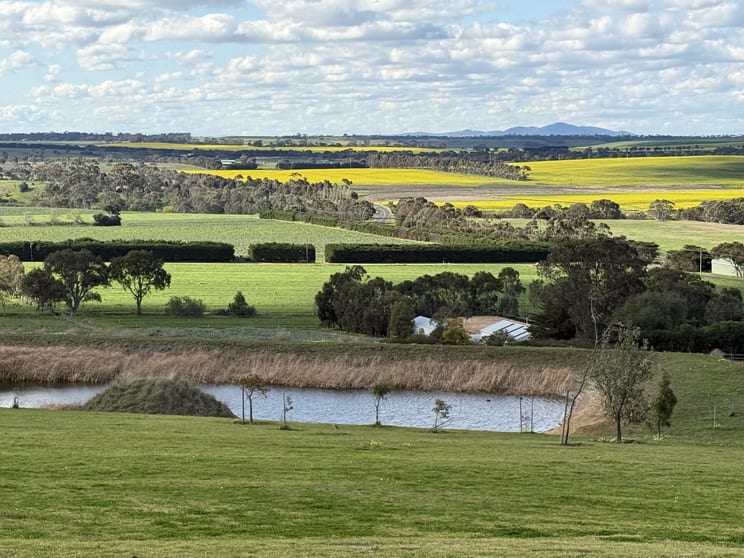 Click to view all images 35 Georges Road Barrabool VIC 3221 - Image 2