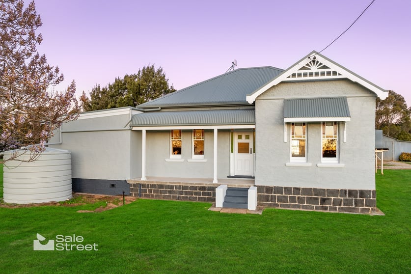 Click to view all images 31 Curralea Lane Forest Reefs NSW 2798 - Image 3